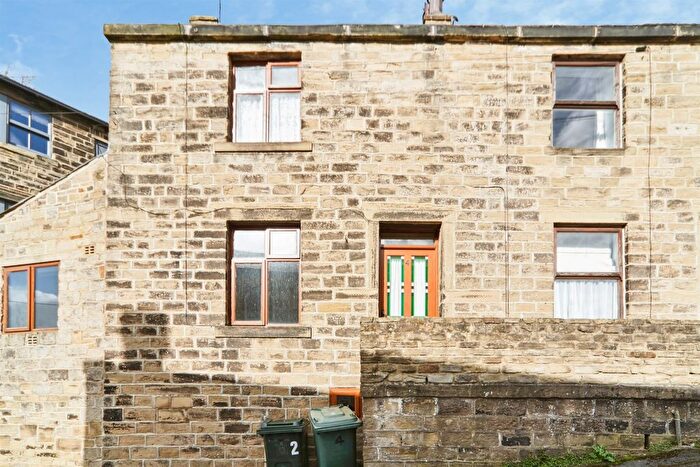 1 Bedroom Cottage For Sale In Beck Road, Bingley, BD16