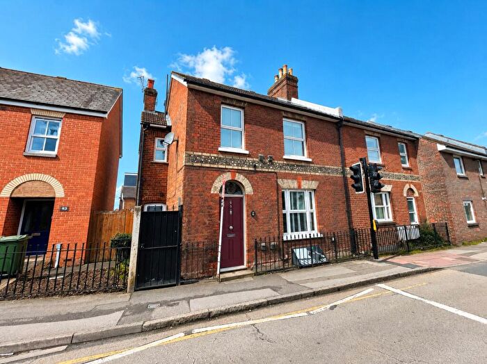 2 Bedroom Penthouse To Rent In Stoke Road, Guildford, Surrey, GU1