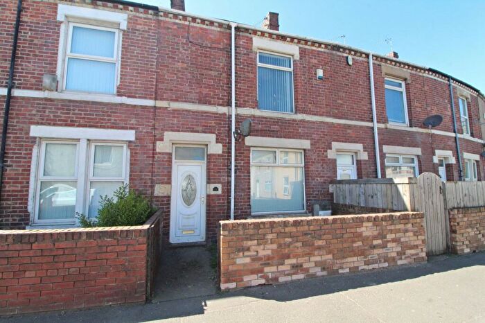2 Bedroom Terraced House For Sale In Renwick Road, Blyth, NE24