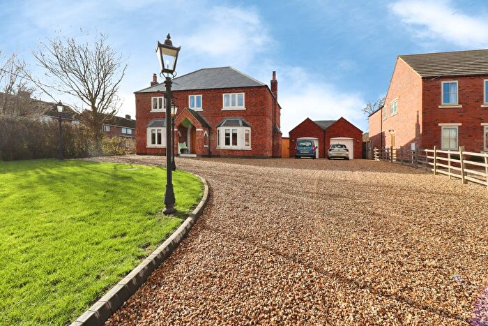 4 Bedroom Detached House For Sale In Church Road, Upton, DN21