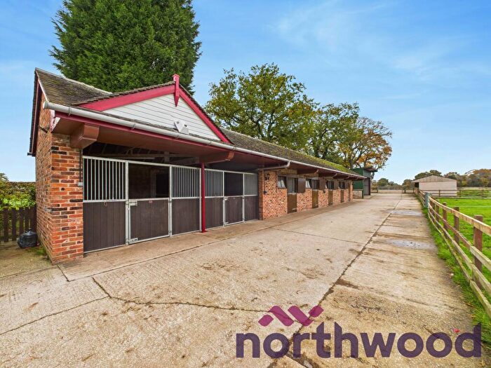 Equestrian Facility To Rent In Spen Moss, Smallwood, CW11