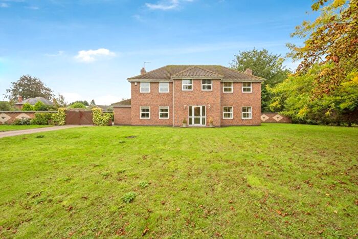 5 Bedroom Detached House For Sale In Wharf Road, Ealand, Scunthorpe, DN17