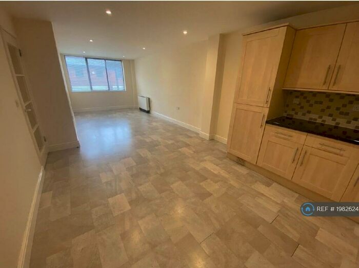 1 Bedroom Flat To Rent In The Sanctuary Westcott House, Swindon, SN1