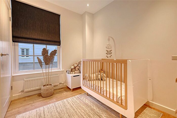 2 Bedroom Flat For Sale In Station Court, Radford Way, Billericay, Essex, CM12