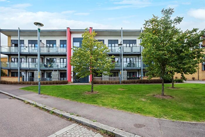 1 Bedroom Flat To Rent In Shearwater Court, Greenhithe, DA9