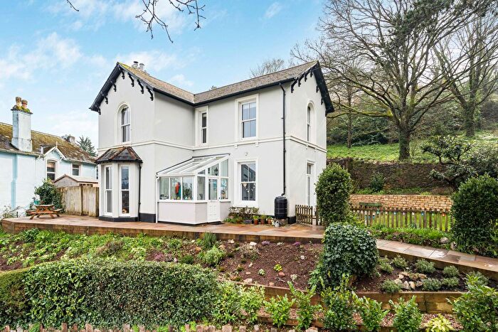 4 Bedroom Detached House For Sale In Powderham Road, Newton Abbot, TQ12