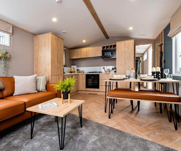 2 Bedroom Park Home For Sale In Thorpe Farm, Greta Bridge, Barnard Castle, County Durham, DL12