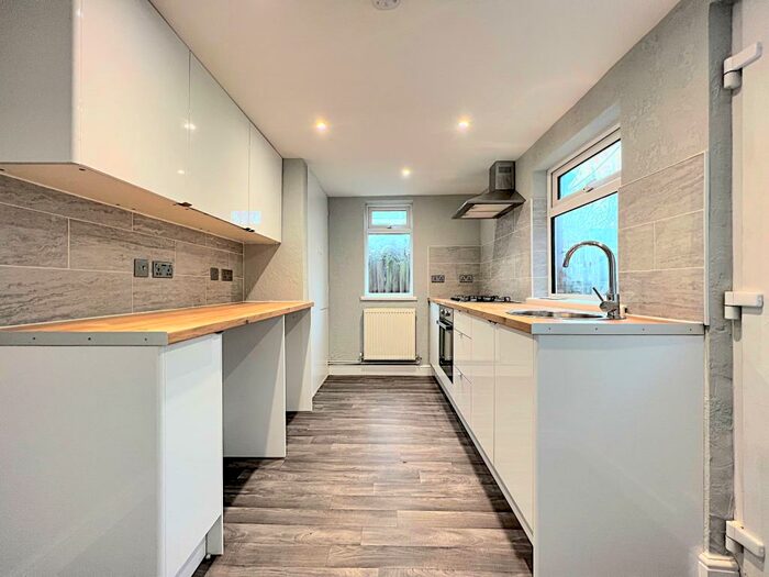 2 Bedroom House To Rent In Station Road, Desborough, Kettering, NN14