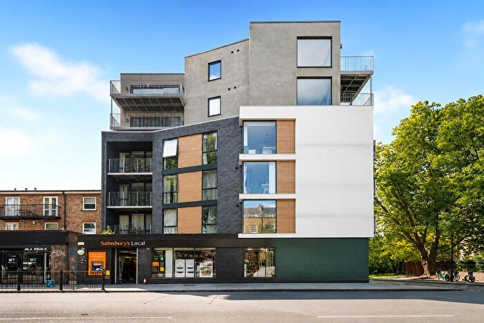 3 Bedroom Flat For Sale In Flat Allgood Street, Hackney Road, Tower Hamlets, E2