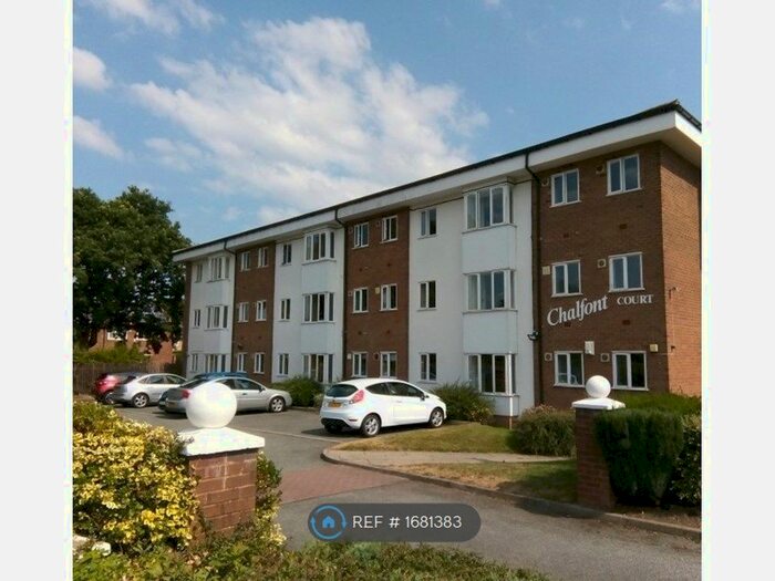2 Bedroom Flat To Rent In Hayfields, Knutsford, WA16