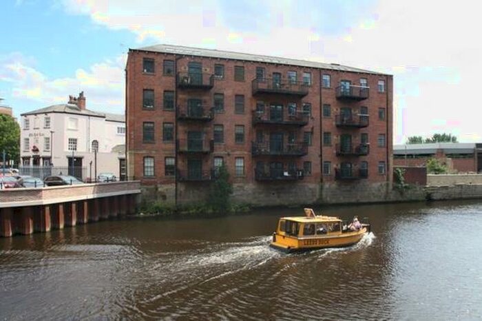 2 Bedroom Apartment To Rent In Water Lane, Leeds, LS11