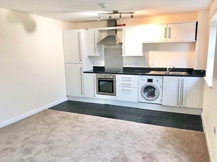 2 Bedroom Flat To Rent In Grove Park Court | Brislington, BS4