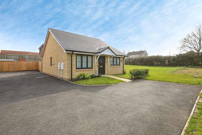 2 Bedroom Detached Bungalow For Sale In Evans Mead, Stilton, Peterborough, PE7