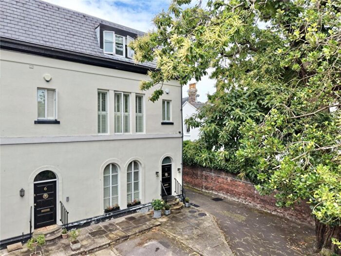 4 Bedroom Garage / Parking For Sale In Fulwood Park, Liverpool, Merseyside, L17
