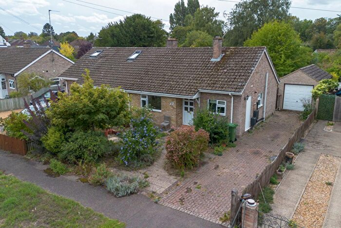 2 Bedroom Bungalow For Sale In Poplar Close, Great Shelford, Cambridge, CB22
