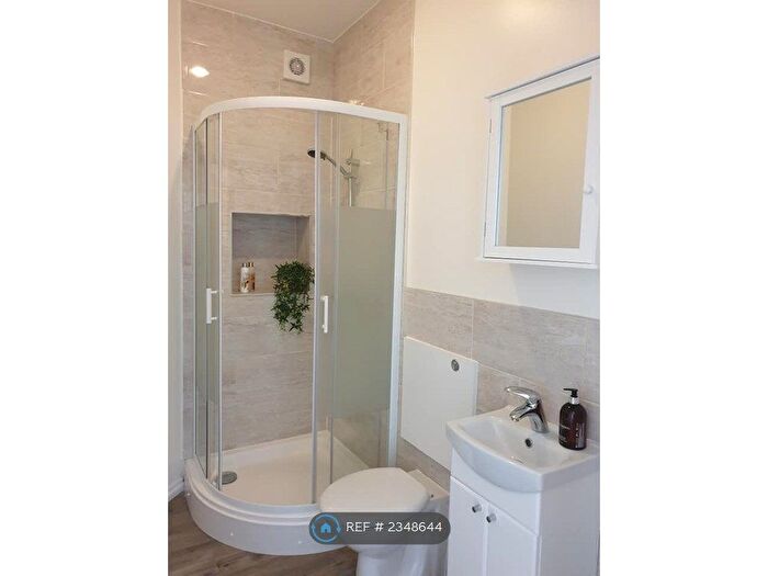 1 Bedroom Flat To Rent In Hill Lane, Southampton, SO15