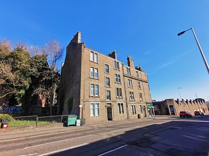 1 Bedroom Flat To Rent In Dens Road, Coldside, Dundee, DD3