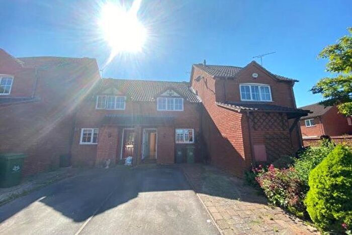 2 Bedroom Property To Rent In Holland Green, Worcester, WR4