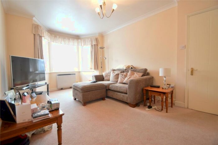 1 Bedroom Apartment To Rent In Parkgate, Windsor Lane, Burnham, Slough, SL1