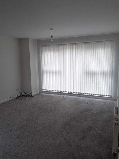 2 Bedroom Flat To Rent In Slateford Road, Edinburgh, EH14