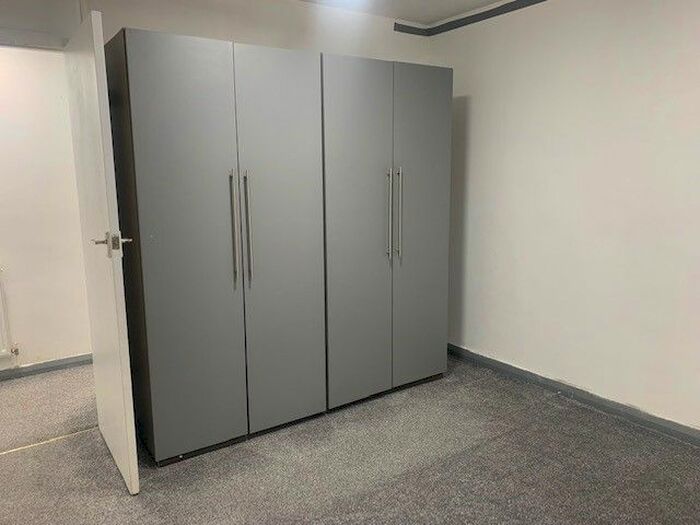 2 Bedroom Flat To Rent In Fairbourne House, Bourne Avenue, Hayes UB3