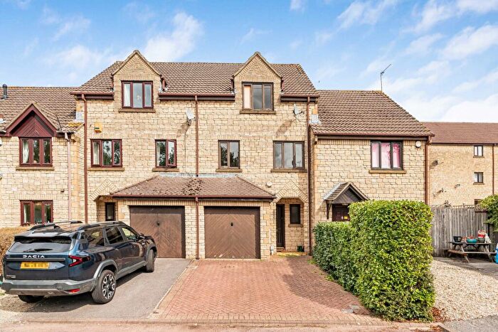 3 Bedroom Terraced House For Sale In Hanstone Close, Cirencester, Gloucestershire, GL7