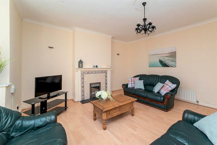 2 Bedroom Flat To Rent In Apartment C, Lawe Road, South Shields, NE33