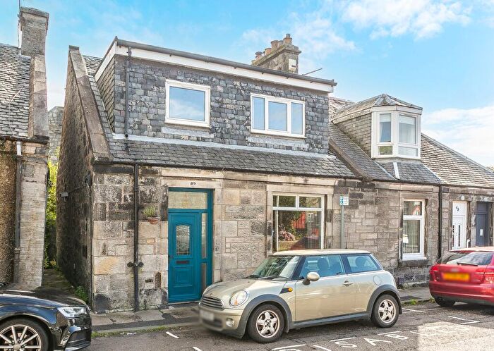 3 Bedroom Semi-Detached House For Sale In Maitland Street, Dunfermline, KY12