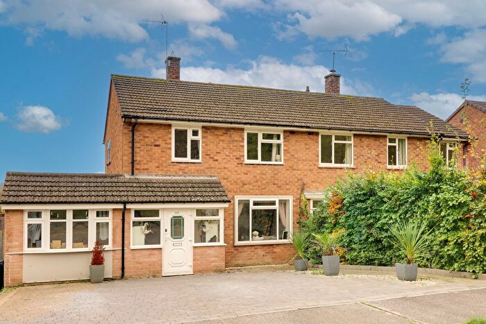 3 Bedroom Semi-Detached House For Sale In Woodfarm Road, Malvern, WR14