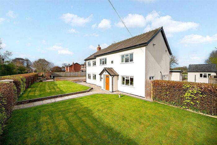 4 Bedroom Detached House For Sale In Frog Lane, Pickmere, Knutsford, Cheshire, WA16