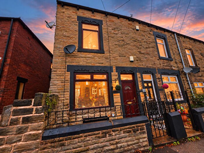 3 Bedroom End Of Terrace House For Sale In Blenheim Road, Barnsley, S70