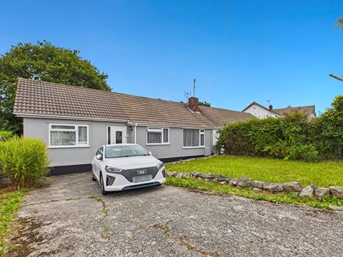 4 Bedroom Bungalow For Sale In Green Lane, Penryn - Spacious Bungalow, TR10