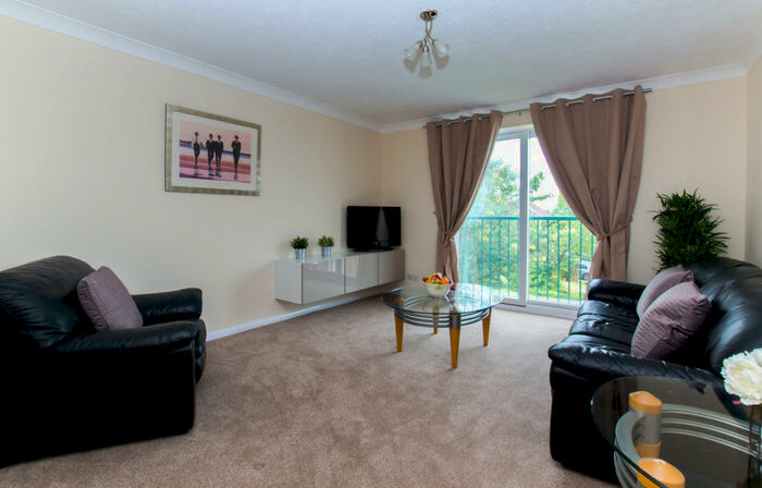 2 Bedroom Flat To Rent In Lyon Close, Maidenbower, Crawley, RH10