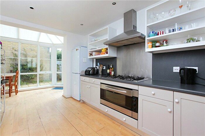 3 Bedroom House To Rent In Old Dairy Mews, Balham, London, SW12