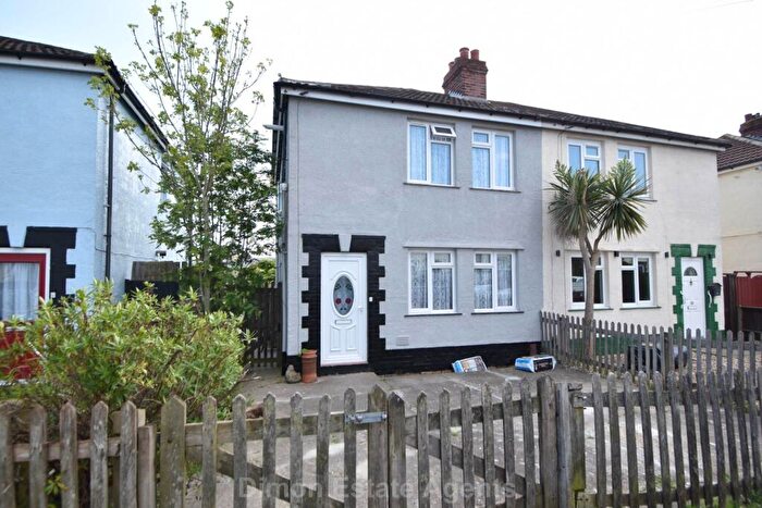 3 Bedroom Semi-Detached House For Sale In Durley Road, Gosport, PO12