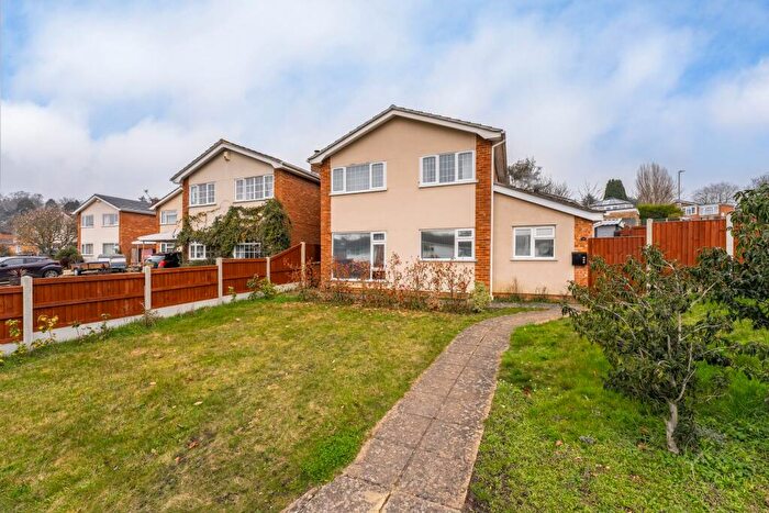 3 Bedroom Detached House For Sale In Leng Crescent, Norwich, NR4