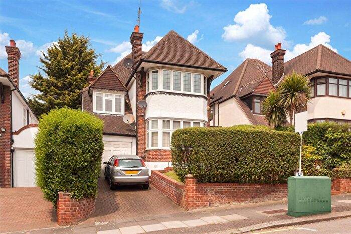 5 Bedroom Detached House For Sale In Armitage Road, Golders Green, NW11
