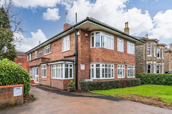 3 Bedroom Flat To Rent In The Avenue, Southampton, SO17