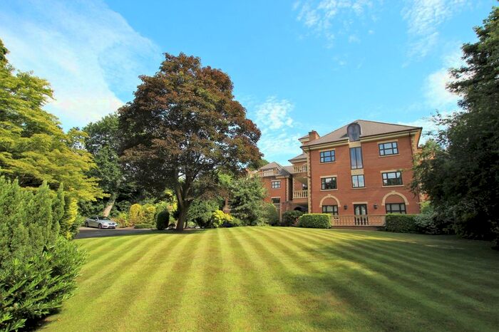 2 Bedroom Flat To Rent In Park Road, Bowdon, Altrincham, WA14