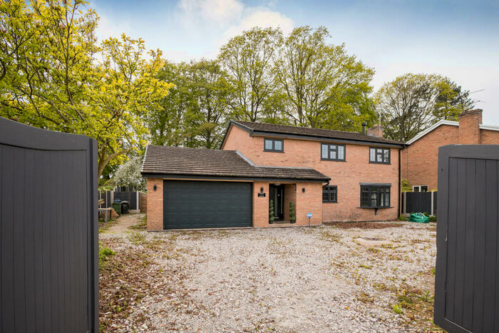 4 Bedroom Detached House For Sale In Stonewalls, Rossett, LL12