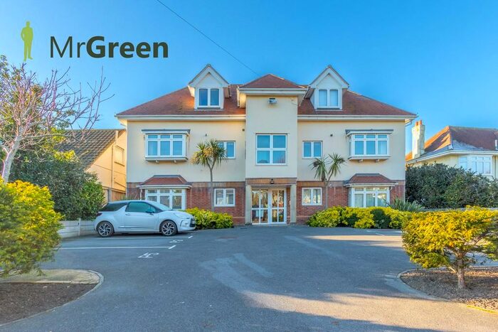 2 Bedroom Apartment To Rent In Browning Avenue, Bournemouth, BH5