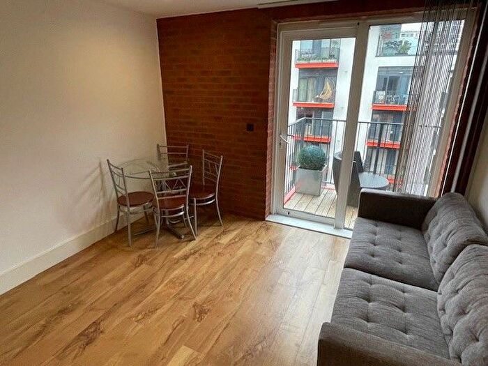 1 Bedroom Flat To Rent In Warehouse Court, Major Draper Street, London, SE18
