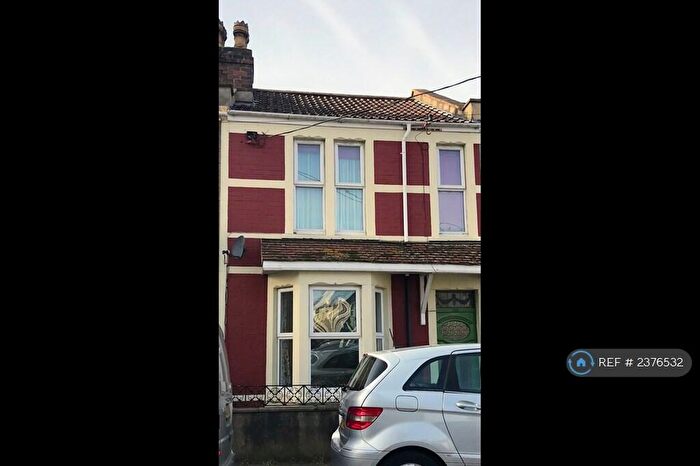 2 Bedroom Terraced House To Rent In Bellevue Road, Bristol, BS5