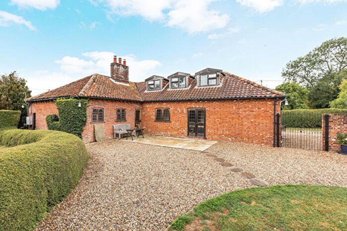 4 Bedroom Cottage For Sale In Brisley, NR20
