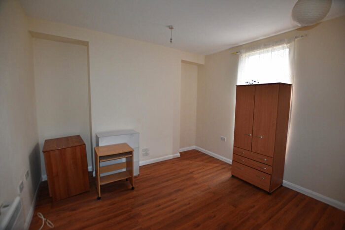 2 Bedroom Flat To Rent In Iffley Road, Oxford, OX4