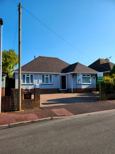1 Bedroom Detached Bungalow To Rent In Rowland Avenue, Gillingham, ME7