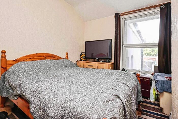 3 Bedroom Terraced House For Sale In Mary Road, Handsworth, Birmingham, B21 - Photo 11