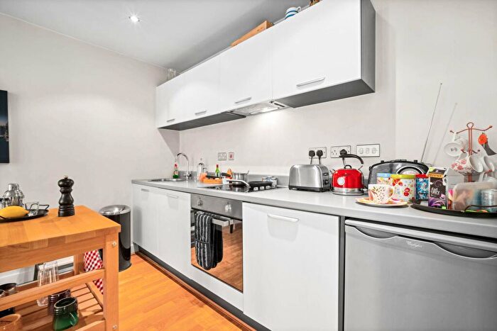 1 Bedroom Flat To Rent In Water Street, Jewellery Quarter, Birmingham, B3