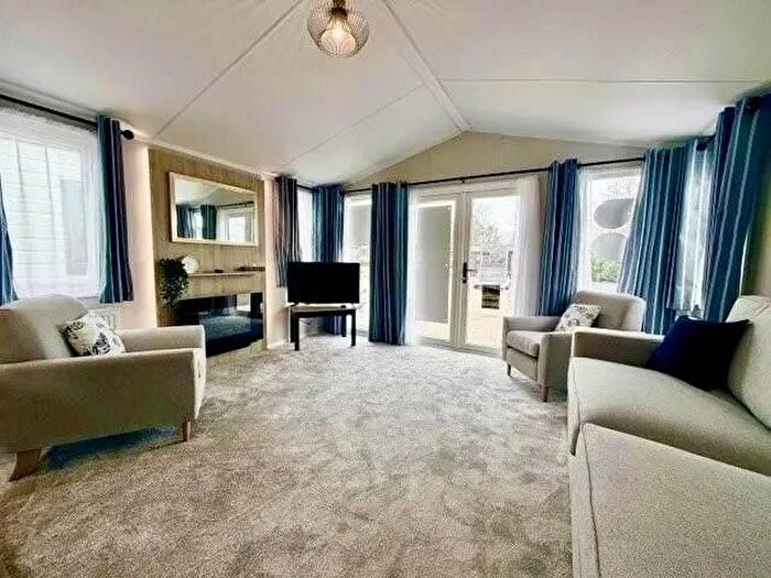 2 Bedroom Park Home For Sale In Ribble Valley Country Amp; Leisure Park, Paythorne, Clitheroe, BB7