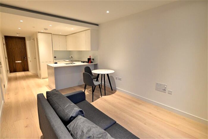 1 Bedroom Flat To Rent In Marsh Wall, London, E14